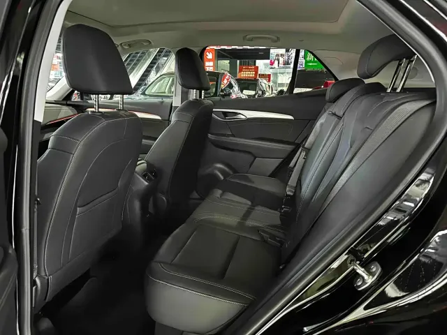 Buick Envision S — Фото автомобиля 8