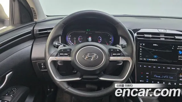 Hyundai Tucson Tucson (NX4) Дизель 2.0 2WD — Фото автомобиля 14