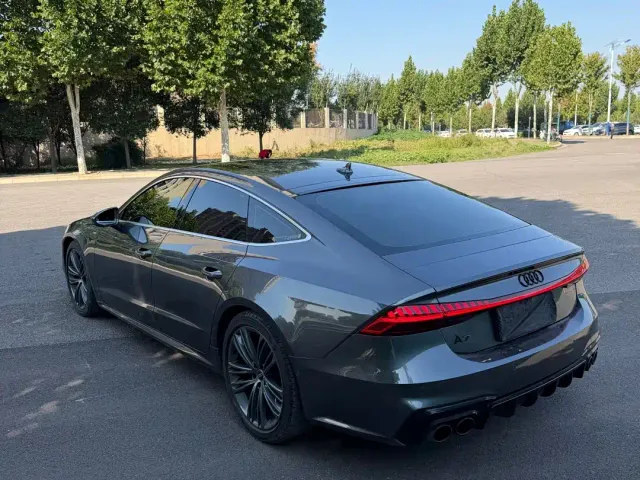 Audi A7 — Фото автомобиля 9