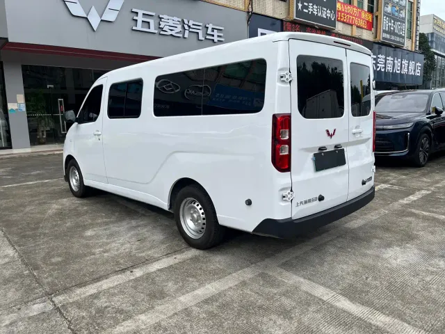 Wuling Yangguang — Фото автомобиля 6