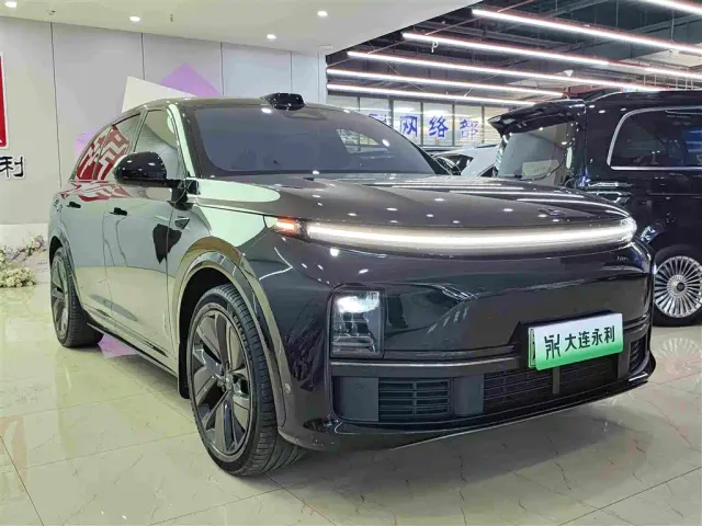 Li Auto L7 — Фото автомобиля 3