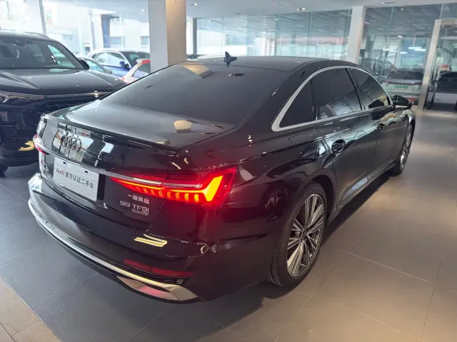 Audi A6L — Фото автомобиля 4