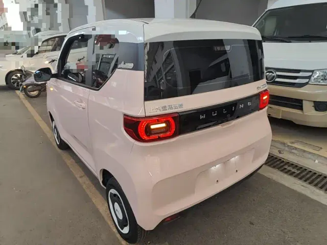 Wuling Hongguang Mini EV — Фото автомобиля 4