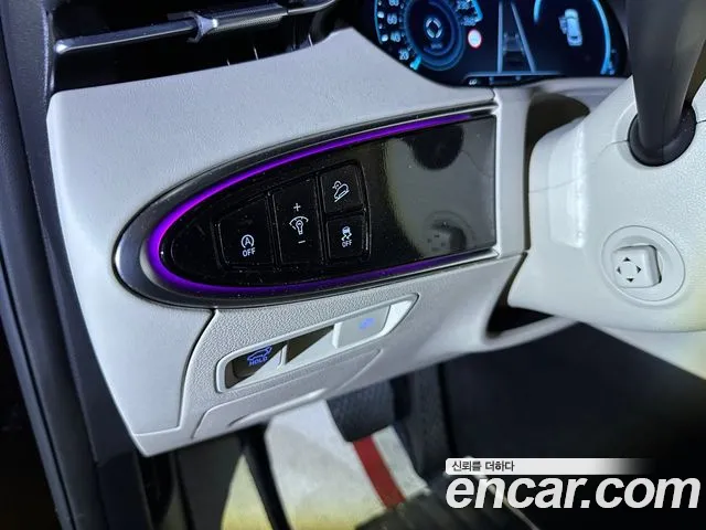 Genesis GV70 — Фото автомобиля 9