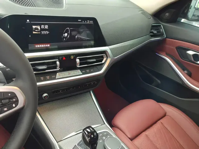 BMW 3 Series — Фото автомобиля 11