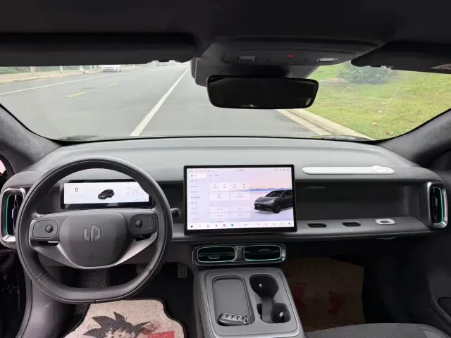 Leapmotor Lafa 5 — Фото автомобиля 6