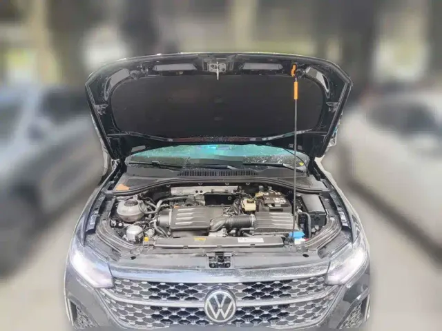Volkswagen Lavida — Фото автомобиля 3