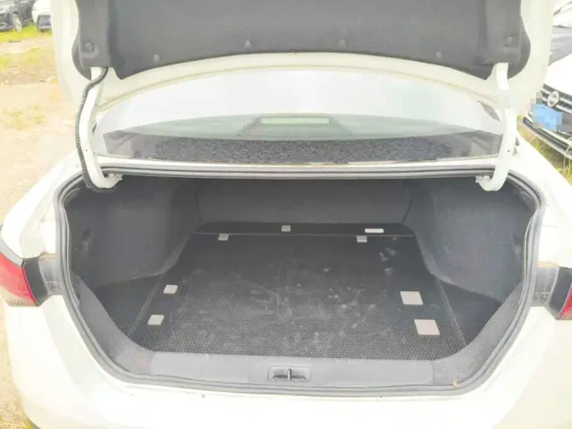 Nissan Sylphy — Фото автомобиля 13
