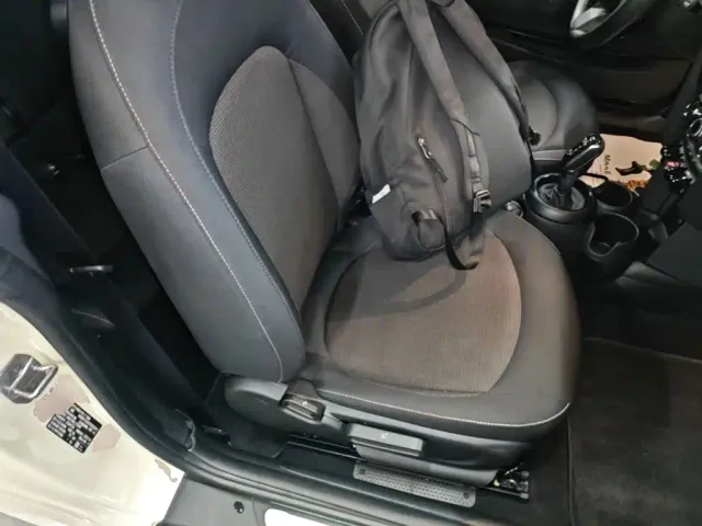 MINI Hatch — Фото автомобиля 24