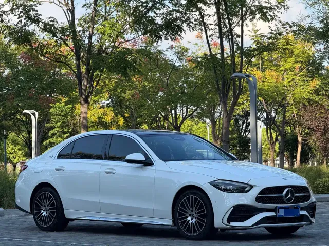 Mercedes-Benz C-Class — Фото автомобиля 3