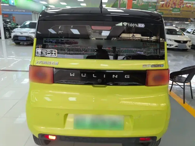 Wuling Hongguang Mini EV — Фото автомобиля 5