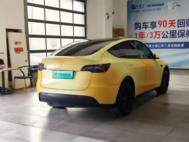 Tesla Model Y — Фото автомобиля 4