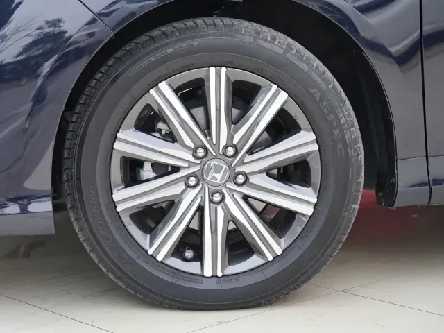 Honda Odyssey — Фото автомобиля 17