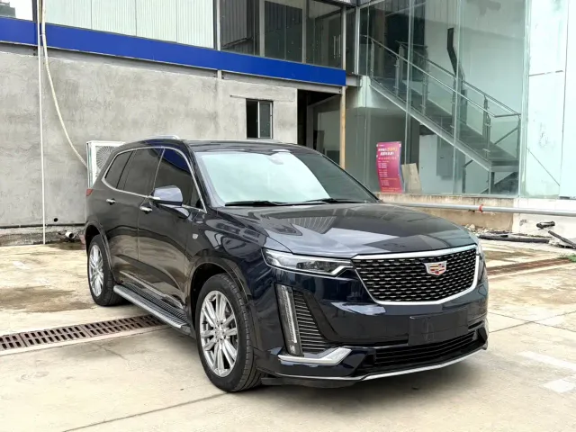 Cadillac XT6 — Фото автомобиля 3