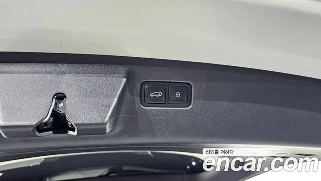 Hyundai Santa Fe MX5 — Фото автомобиля 20
