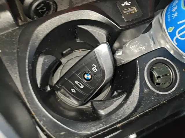 BMW i3 — Фото автомобиля 8