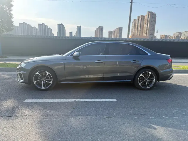 Audi A4L — Фото автомобиля 4
