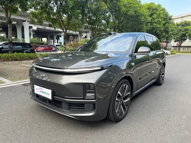 Фотография автомобиля — Li Auto L9