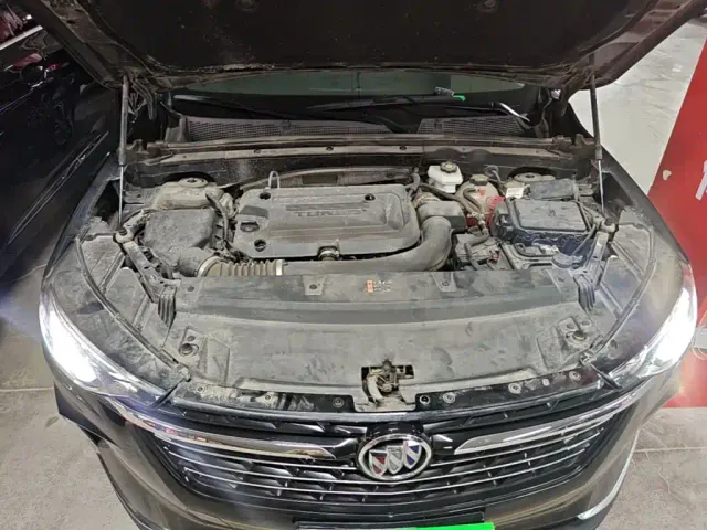 Buick Envision Plus — Фото автомобиля 19