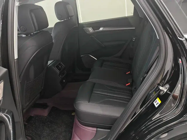 Audi Q5L — Фото автомобиля 12