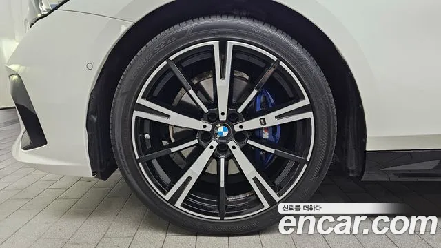 BMW 5-Series 5 серия (G60) 530i xDrive M Sport — Фото автомобиля 5