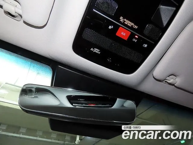 Hyundai Grandeur Grandeur (GN7) 2.5 Бензин 2WD — Фото автомобиля 17