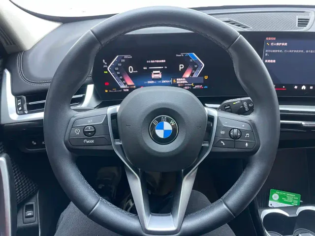 BMW X1 — Фото автомобиля 10