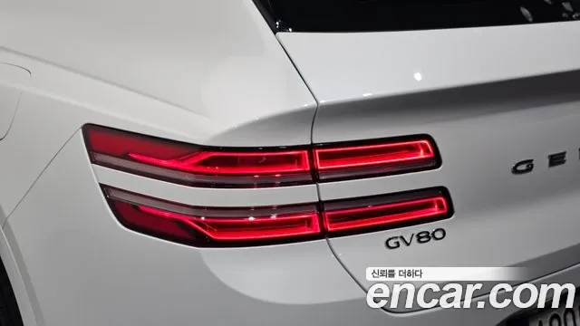 Genesis GV80 — Фото автомобиля 23