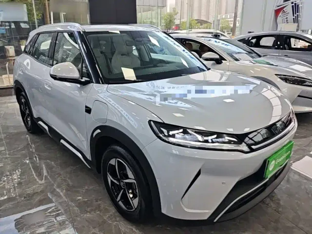 BYD Yuan UP — Фото автомобиля 21