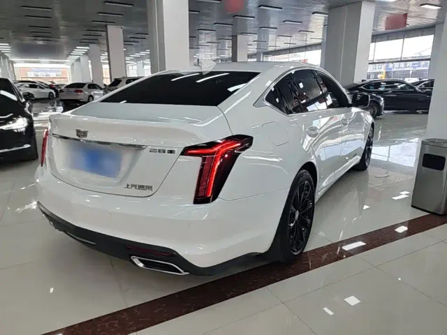 Cadillac CT5 — Фото автомобиля 6