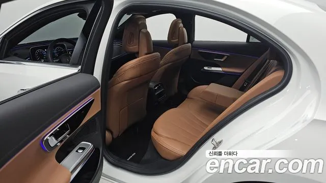 Mercedes-Benz E-Class W214 — Фото автомобиля 11