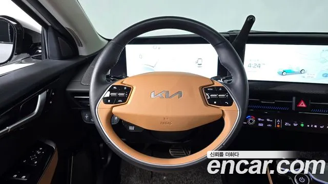 Kia EV6 — Фото автомобиля 13