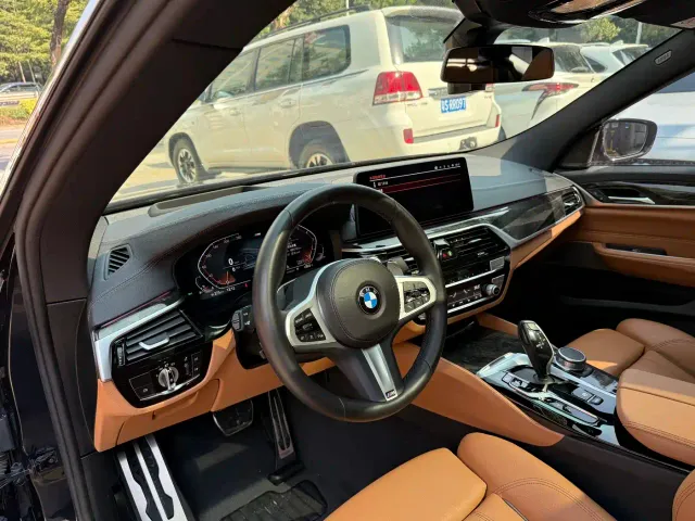BMW 6 Series Gran Turismo — Фото автомобиля 10