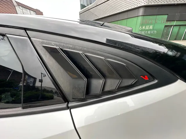 Changan UNI-V — Фото автомобиля 14