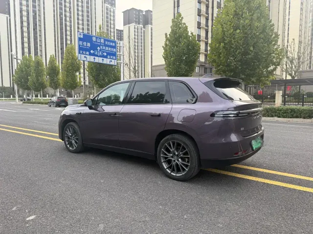 Leapmotor C10 — Фото автомобиля 9