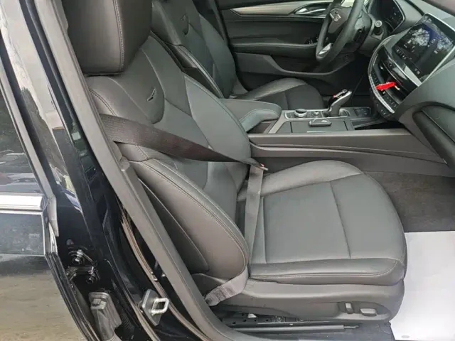 Cadillac CT5 — Фото автомобиля 24