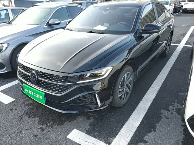 Фотография автомобиля — Volkswagen Lavida