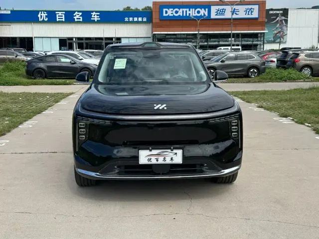 IM Motors LS9 — Фото автомобиля 2