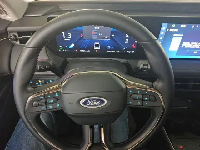 Ford Mondeo — Фото автомобиля 10