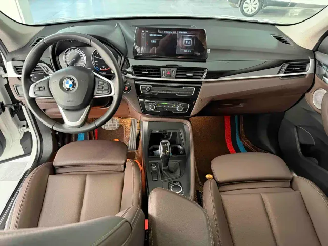 BMW X1 — Фото автомобиля 3