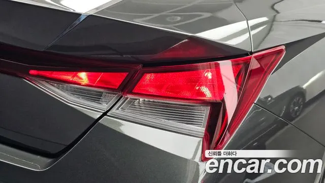 Hyundai Avante CN7 — Фото автомобиля 8