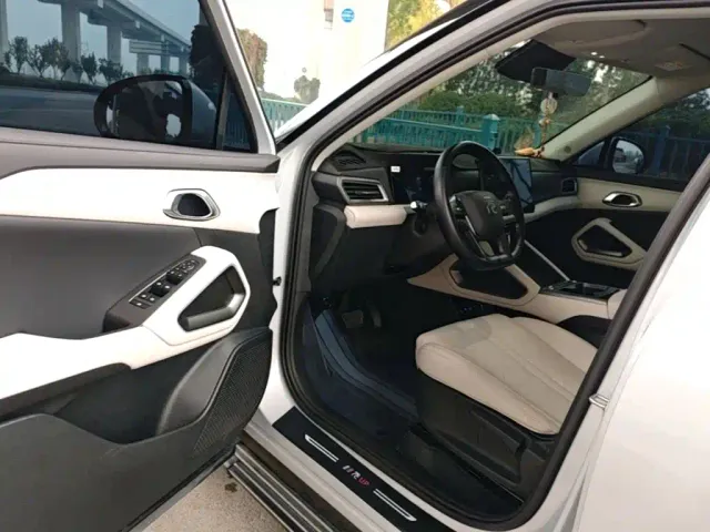 BYD Yuan UP — Фото автомобиля 15