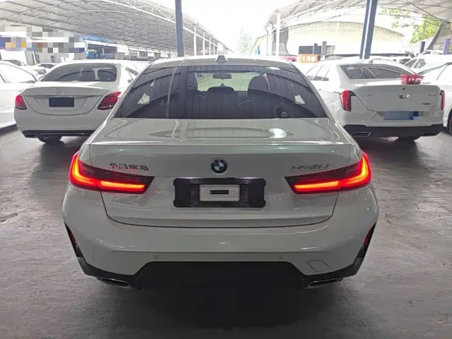 BMW 3 Series — Фото автомобиля 5
