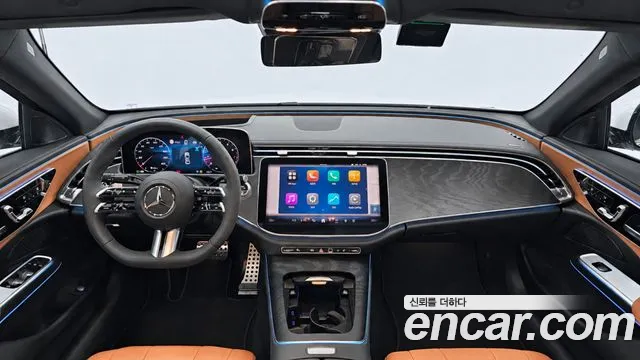 Mercedes-Benz E-Class — Фото автомобиля 7