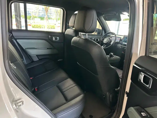 Baojun Yep Plus — Фото автомобиля 12