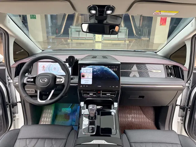 GAC Trumpchi M8 — Фото автомобиля 5