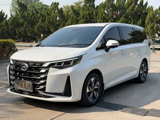 GAC Trumpchi M6 — Фото автомобиля 3