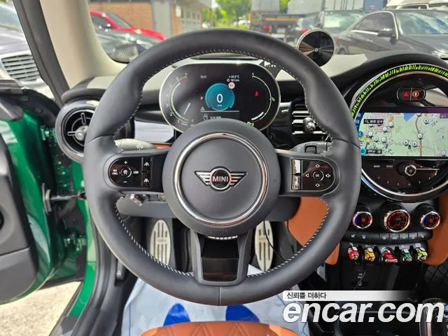 Mini Cooper — Фото автомобиля 12