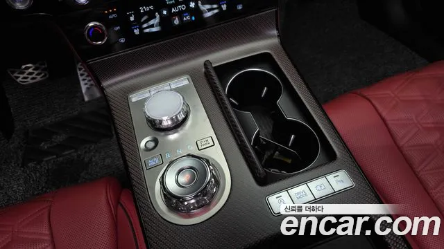 Genesis G80 RG3 — Фото автомобиля 12