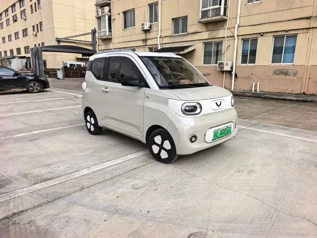 Wuling Bingo — Фото автомобиля 3